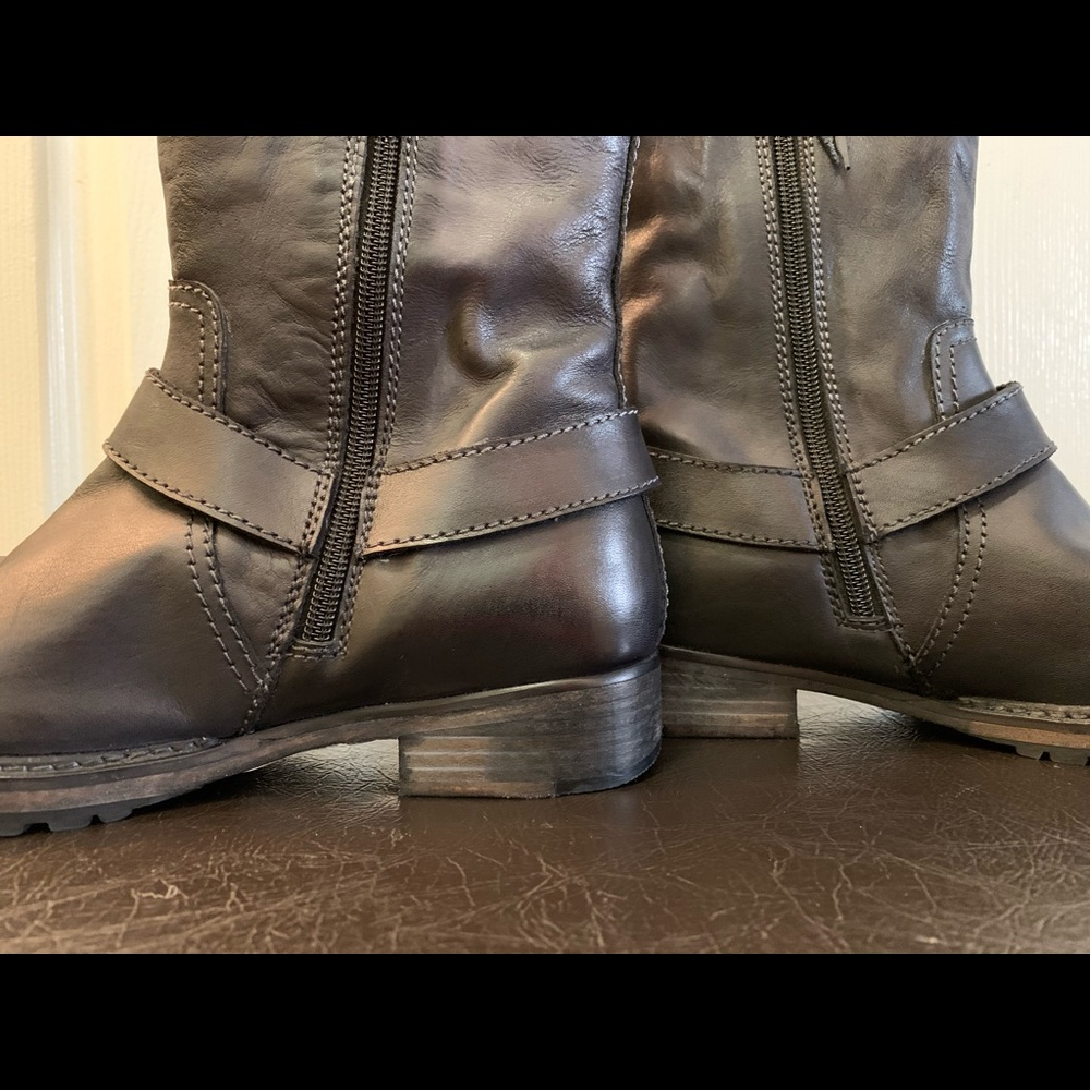 Vintage Foundry Madison Leather Knee-High Boot - Picture 4 of 10